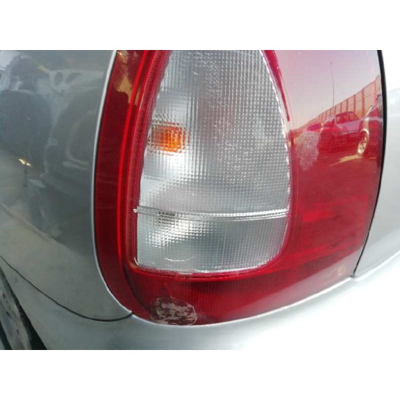 daewoo nubira berlina del año 1998