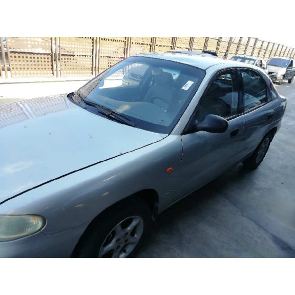 daewoo nubira berlina del año 1998