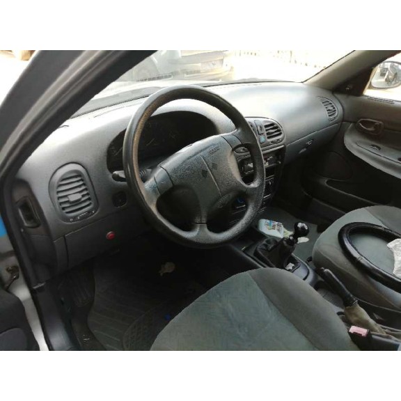 daewoo nubira berlina del año 1998