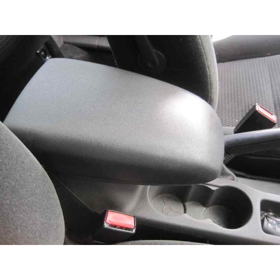 ford focus berlina (cap) del año 2006