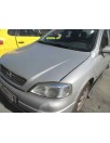 opel astra g berlina del año 2000