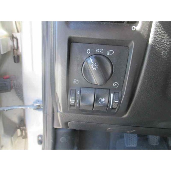 opel astra g berlina del año 2000