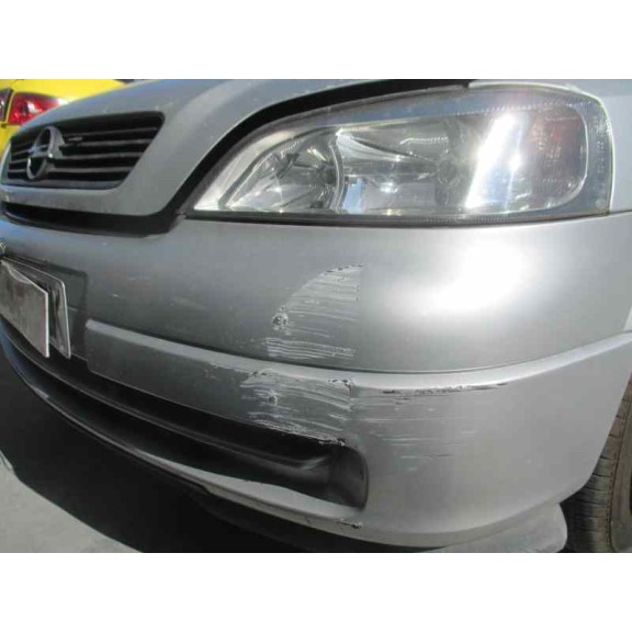 opel astra g berlina del año 2000