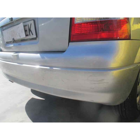 opel astra g berlina del año 2000