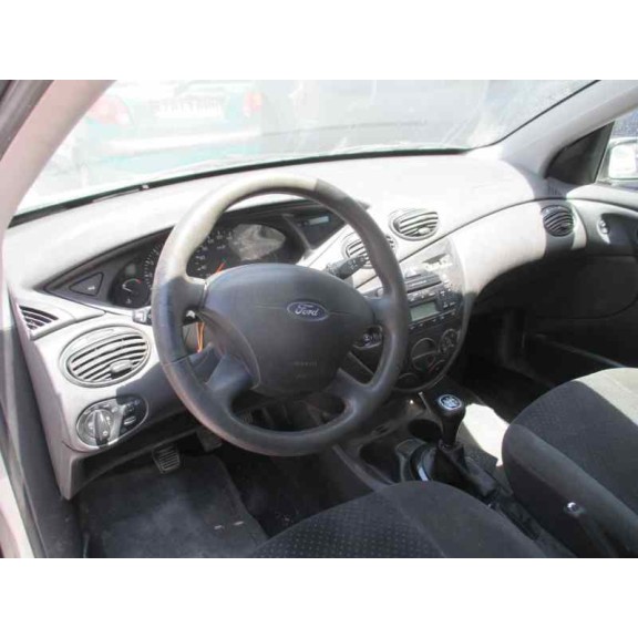 ford focus berlina (cak) del año 2002