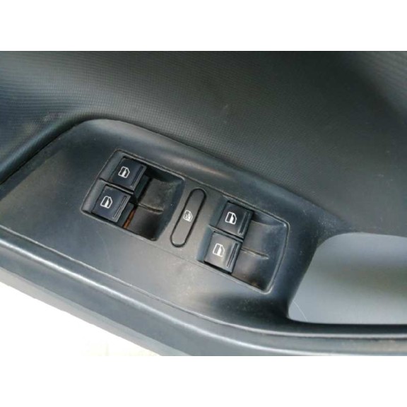 seat ibiza (6j5) del año 2010