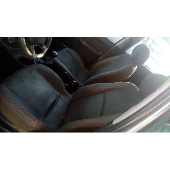 ford focus turnier (cak) del año 2004