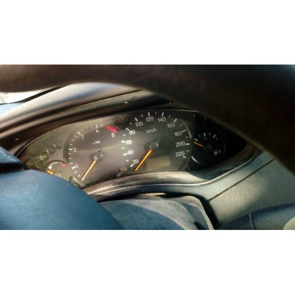 ford focus turnier (cak) del año 2004