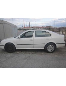 skoda octavia berlina (1u2) del año 2002
