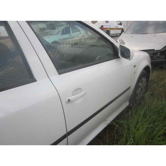 skoda octavia berlina (1u2) del año 2002