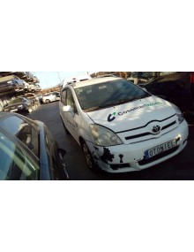 toyota corolla verso (r1) del año 2005