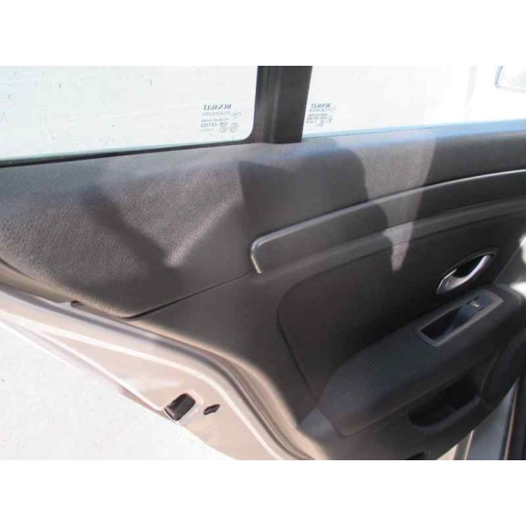 renault laguna grandtour iii del año 2009