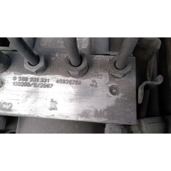 fiat punto berlina (188) del año 2011