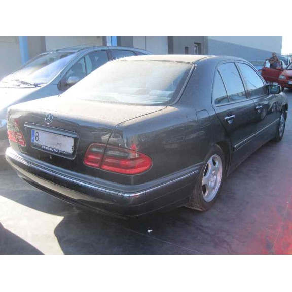 mercedes-benz clase e (w210) berlina diesel del año 2000