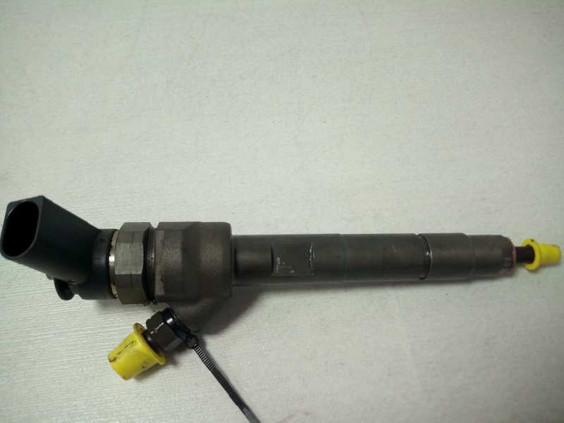 Recambio de inyector para bmw serie 1 berlina (e81/e87) 118d referencia OEM IAM 0445110289 7798446 0986435179