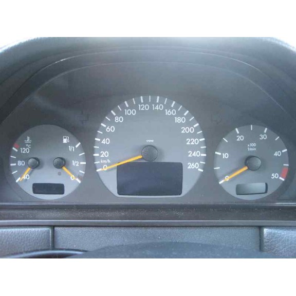 mercedes-benz clase e (w210) berlina diesel del año 2000