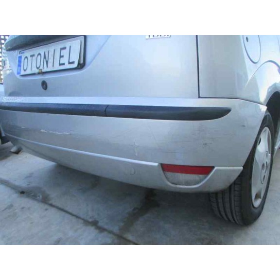 ford focus berlina (cak) del año 2003