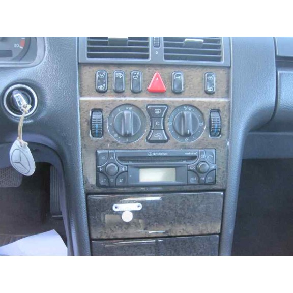 mercedes-benz clase e (w210) berlina diesel del año 2000