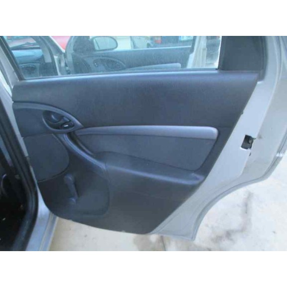 ford focus berlina (cak) del año 2003