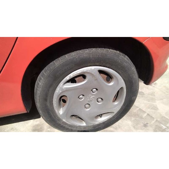 peugeot 206 berlina del año 2001