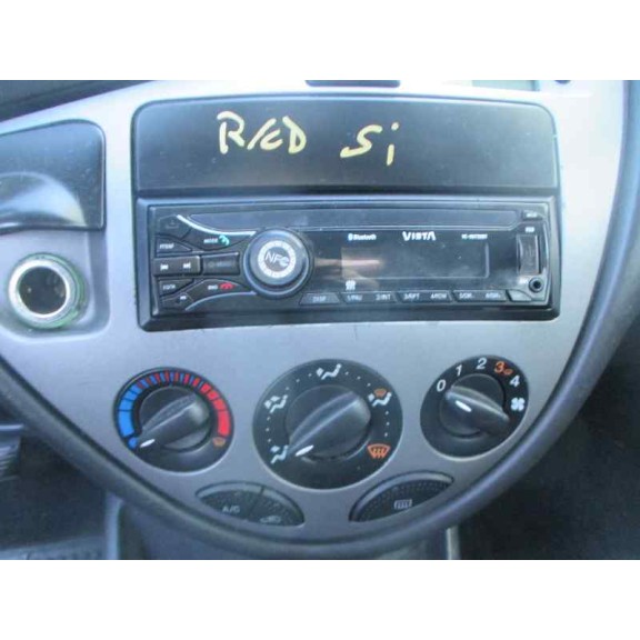 ford focus berlina (cak) del año 2003