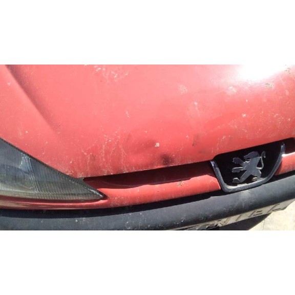 peugeot 206 berlina del año 2001