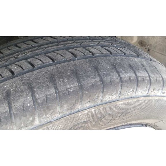 peugeot 206 berlina del año 2001