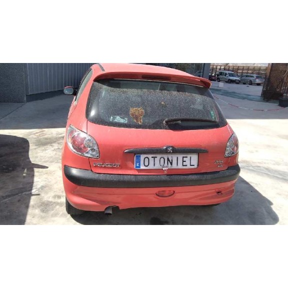 peugeot 206 berlina del año 2001