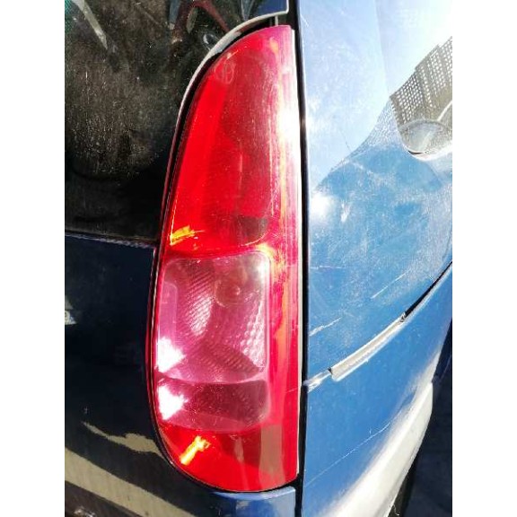 peugeot 807 del año 2003