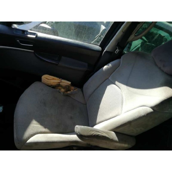 peugeot 807 del año 2003