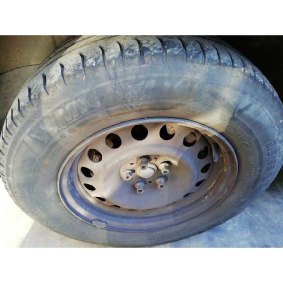 peugeot 807 del año 2003