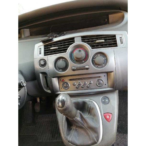 renault scenic ii del año 2005
