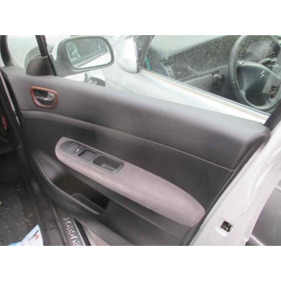 peugeot 307 (s1) del año 2001