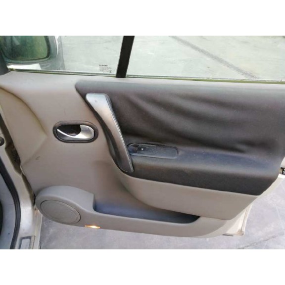 renault scenic ii del año 2005