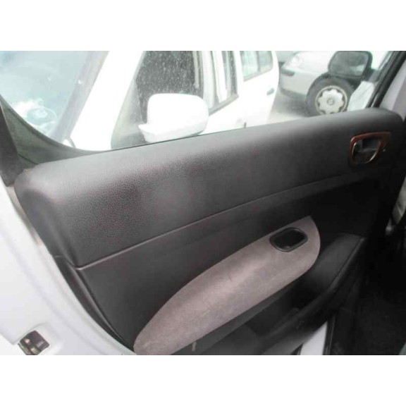 peugeot 307 (s1) del año 2001