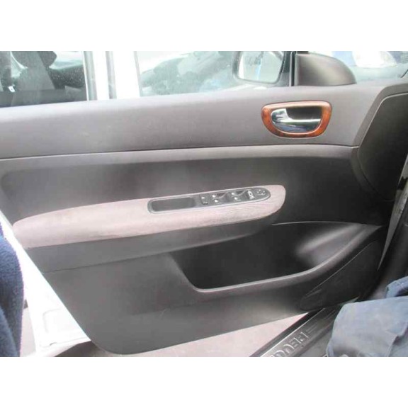 peugeot 307 (s1) del año 2001