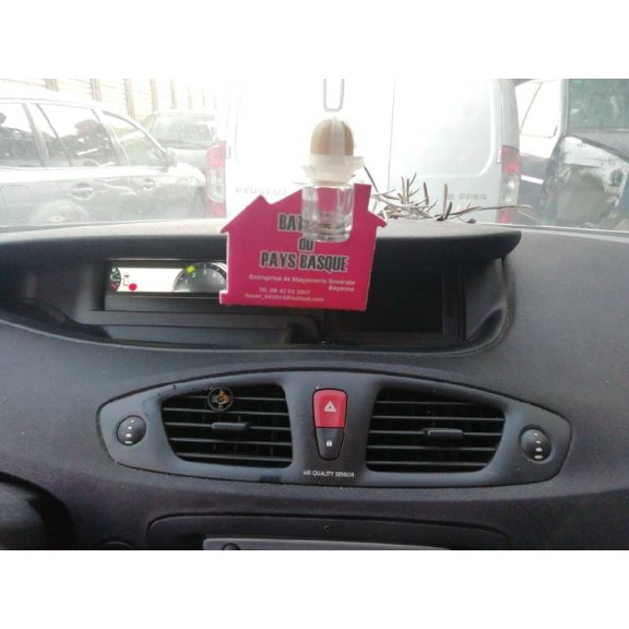 renault scenic iii del año 2011