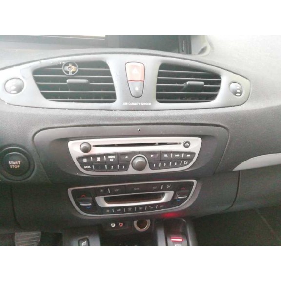 renault scenic iii del año 2011