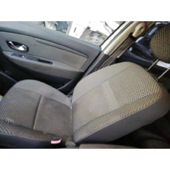 renault scenic iii del año 2011