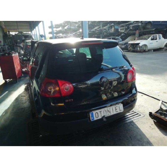 volkswagen golf v berlina (1k1) del año 2006