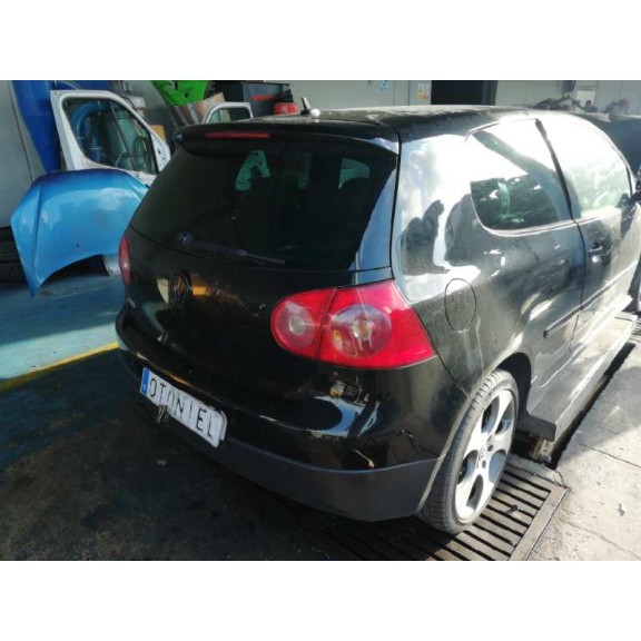 volkswagen golf v berlina (1k1) del año 2006