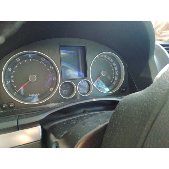 volkswagen golf v berlina (1k1) del año 2006