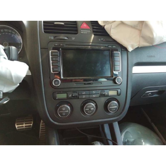 volkswagen golf v berlina (1k1) del año 2006