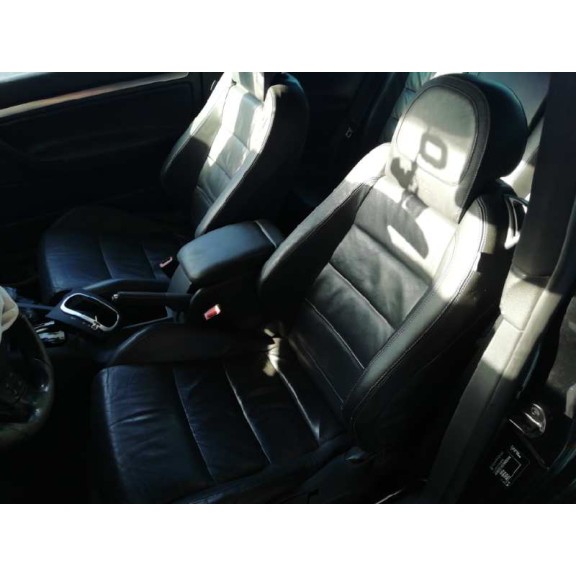 volkswagen golf v berlina (1k1) del año 2006