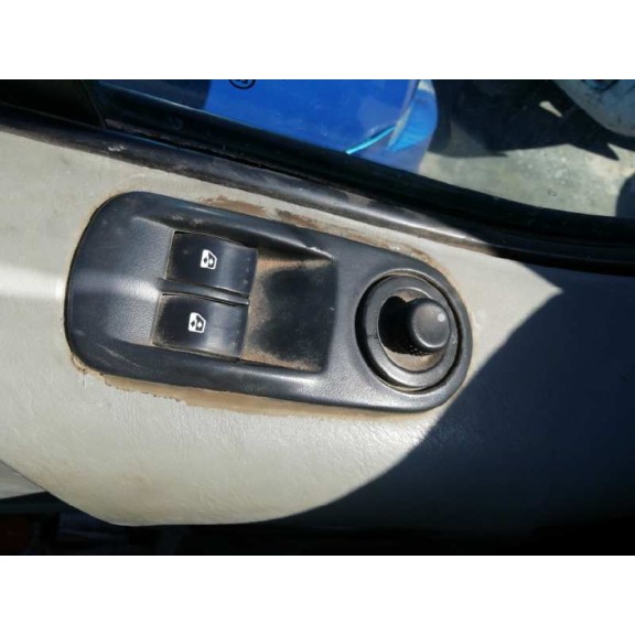 opel vivaro del año 2003