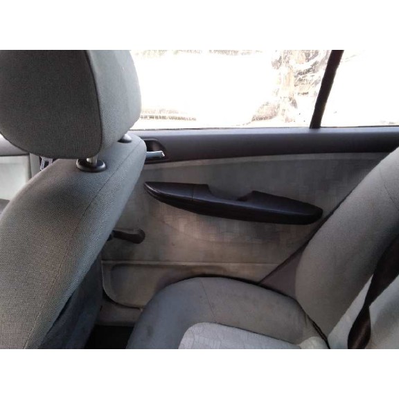 skoda fabia (6y2/6y3) del año 2001