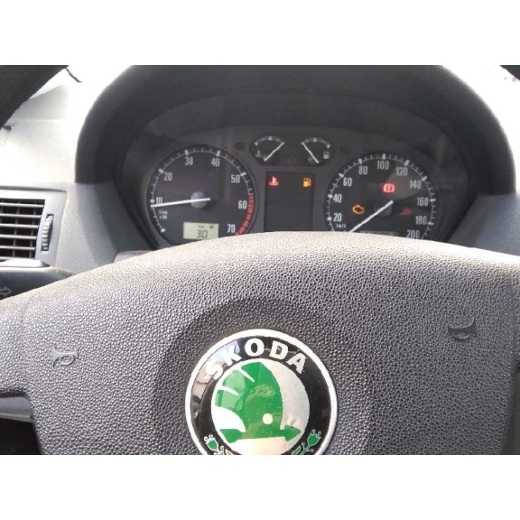 skoda fabia (6y2/6y3) del año 2001