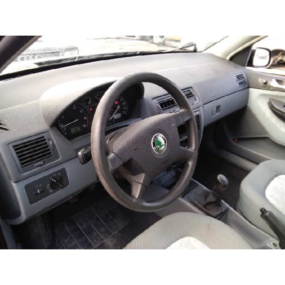 skoda fabia (6y2/6y3) del año 2001