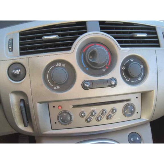 renault scenic ii del año 2006