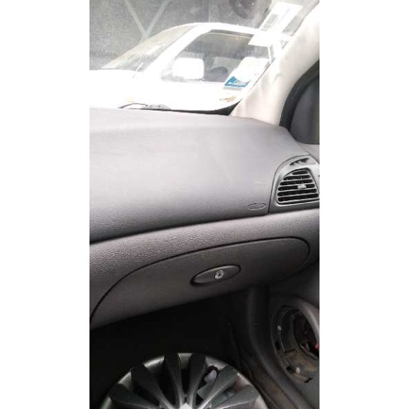 citroën c5 berlina del año 2001